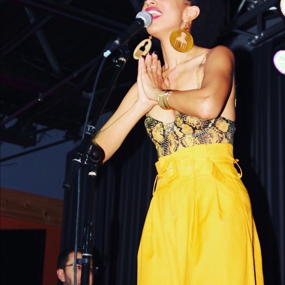 Meet your Posher, Tahira - Picture 4 of 5